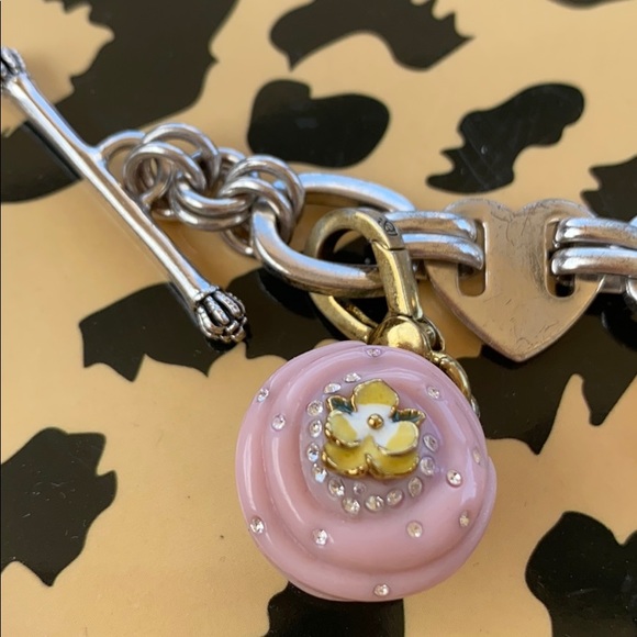 Juicy Couture heart ❤️ toggle charm bracelet - Picture 2 of 11